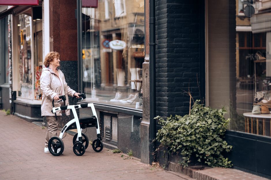 Aide au maintien &agrave; domicile d&eacute;ambulateurs & rollators